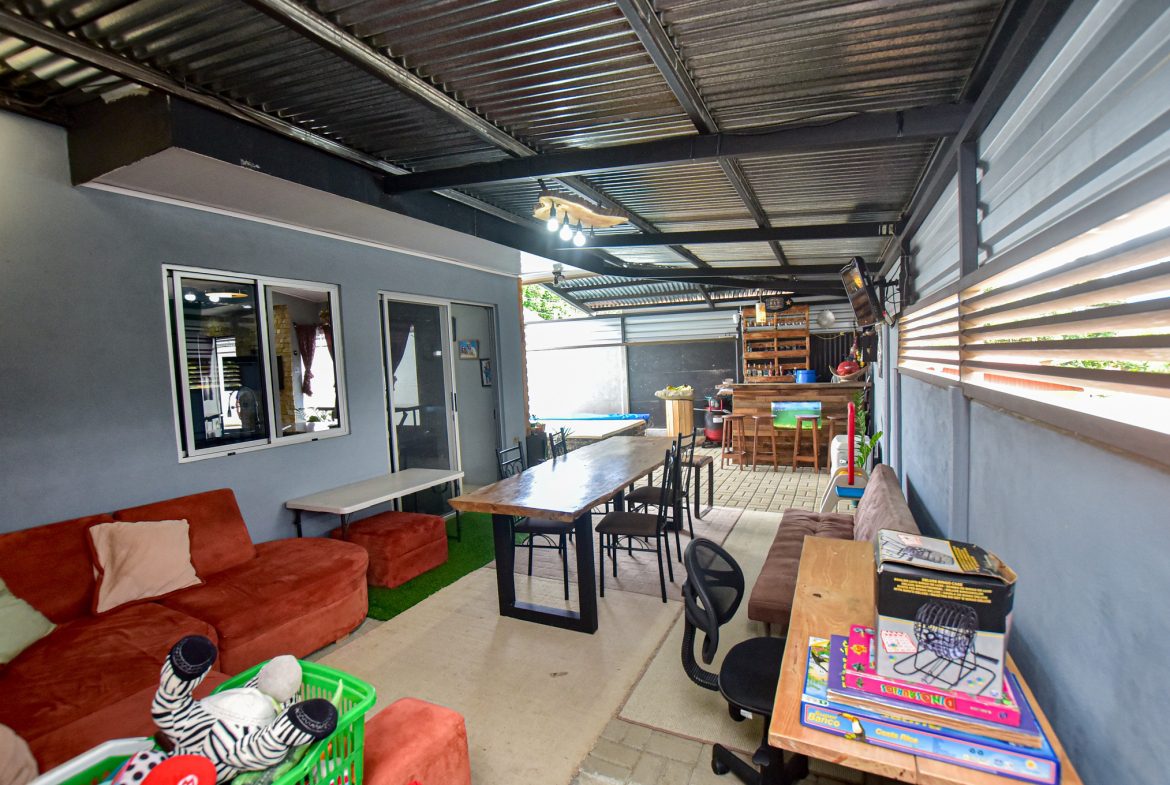AFFORDABLE 3-BEDROOM HOME NEAR AMENITIES IN SAN ISDRO