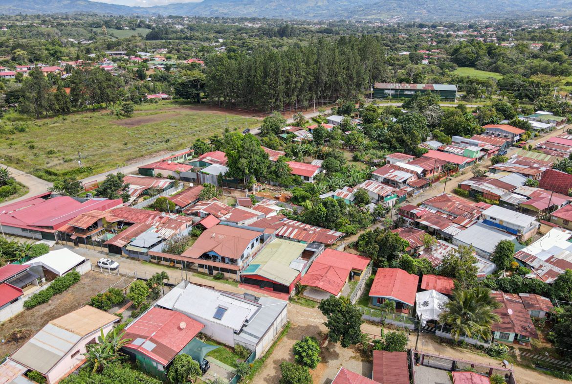 AFFORDABLE 3-BEDROOM HOME NEAR AMENITIES IN SAN ISDRO