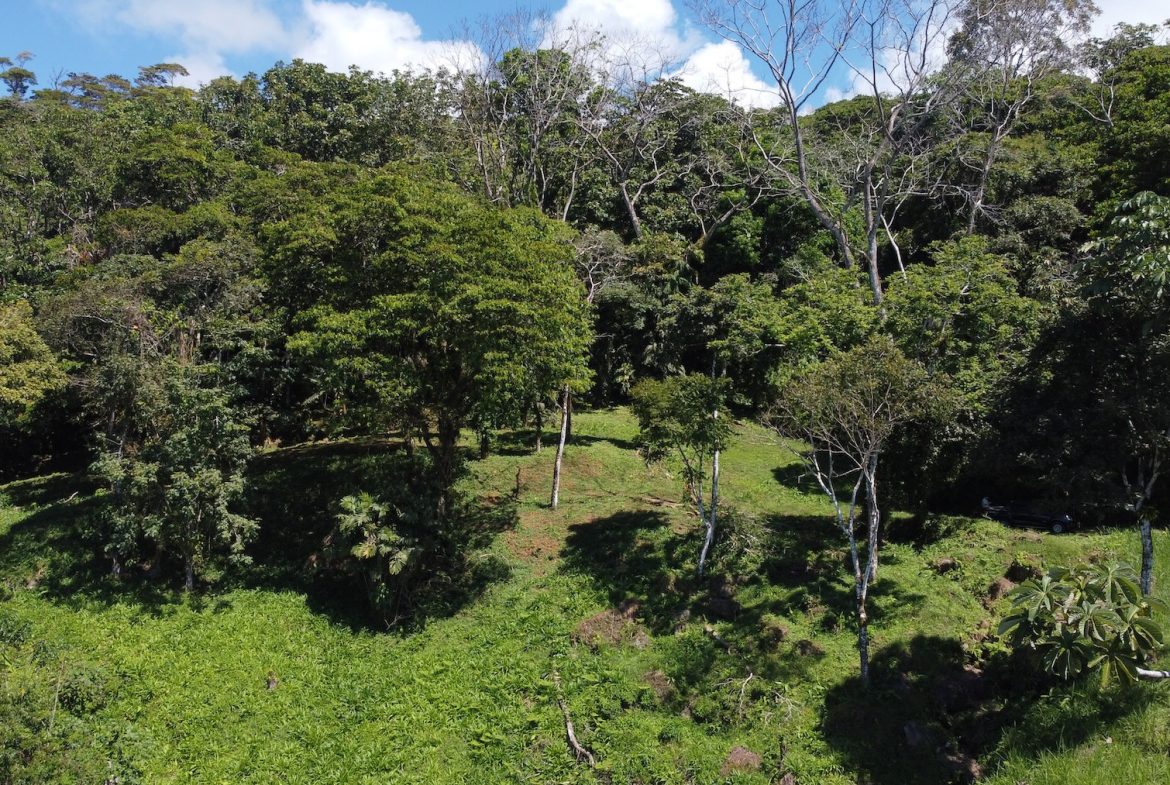 BUILDING PROPERTY WITH STELLAR OCEAN VIEWS, IN ESCALERAS – 5.8 ACRES