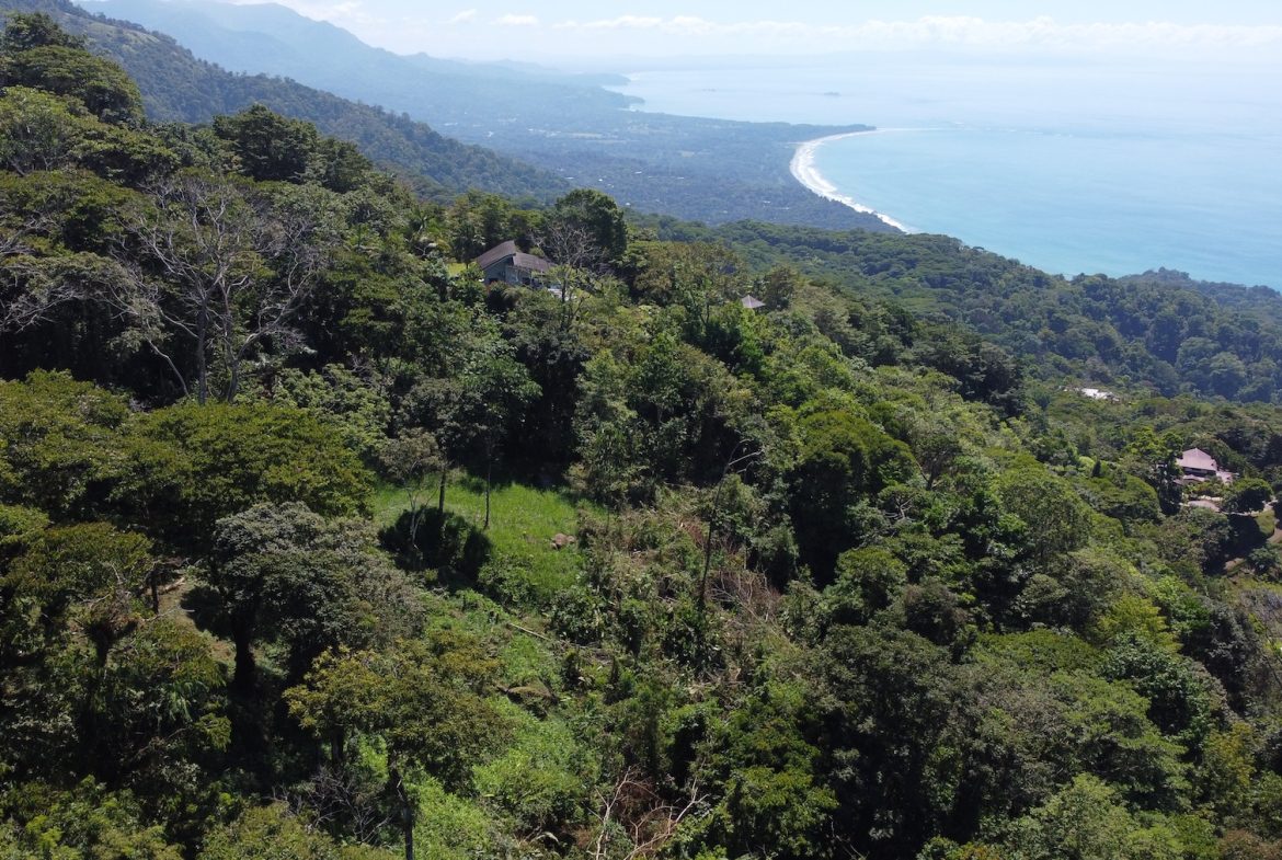 BUILDING PROPERTY WITH STELLAR OCEAN VIEWS, IN ESCALERAS – 5.8 ACRES