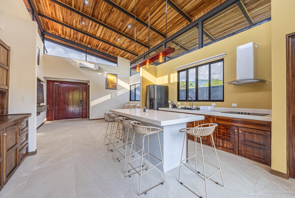 MODERN LUXURY 3-BED VILLA IN UVITA – MOVE-IN & AIRBNB READY