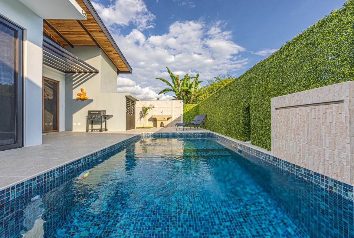 MODERN LUXURY 3-BED VILLA IN UVITA – MOVE-IN & AIRBNB READY