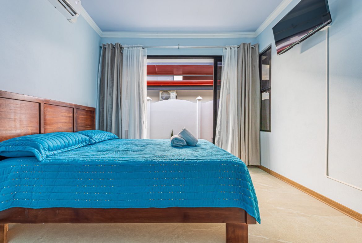 MODERN LUXURY 3-BED VILLA IN UVITA – MOVE-IN & AIRBNB READY