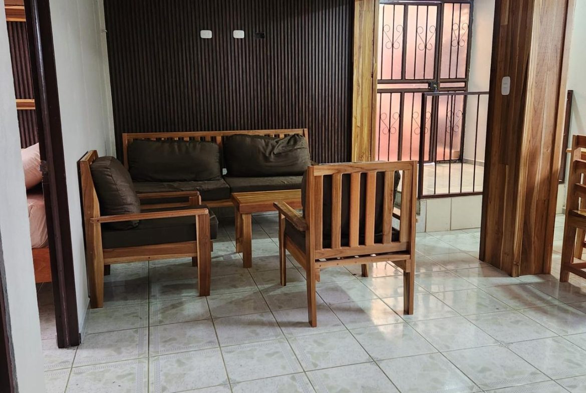 TURNKEY INCOME PROPERTY WITH MULTIPLE RENTAL UNITS IN MORAZÁN