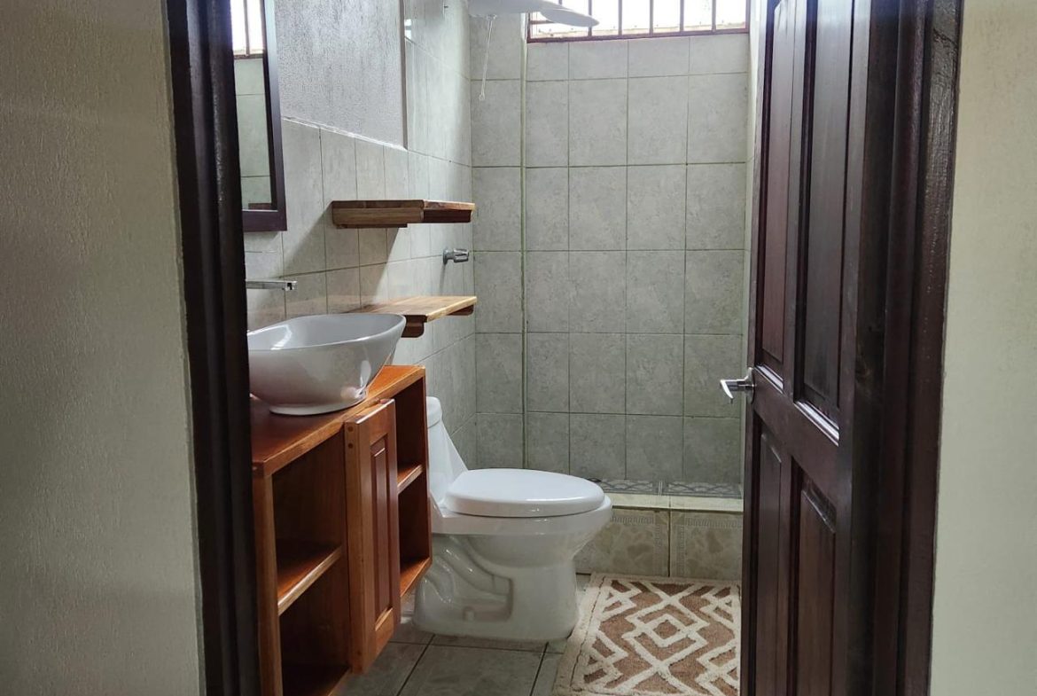 TURNKEY INCOME PROPERTY WITH MULTIPLE RENTAL UNITS IN MORAZÁN