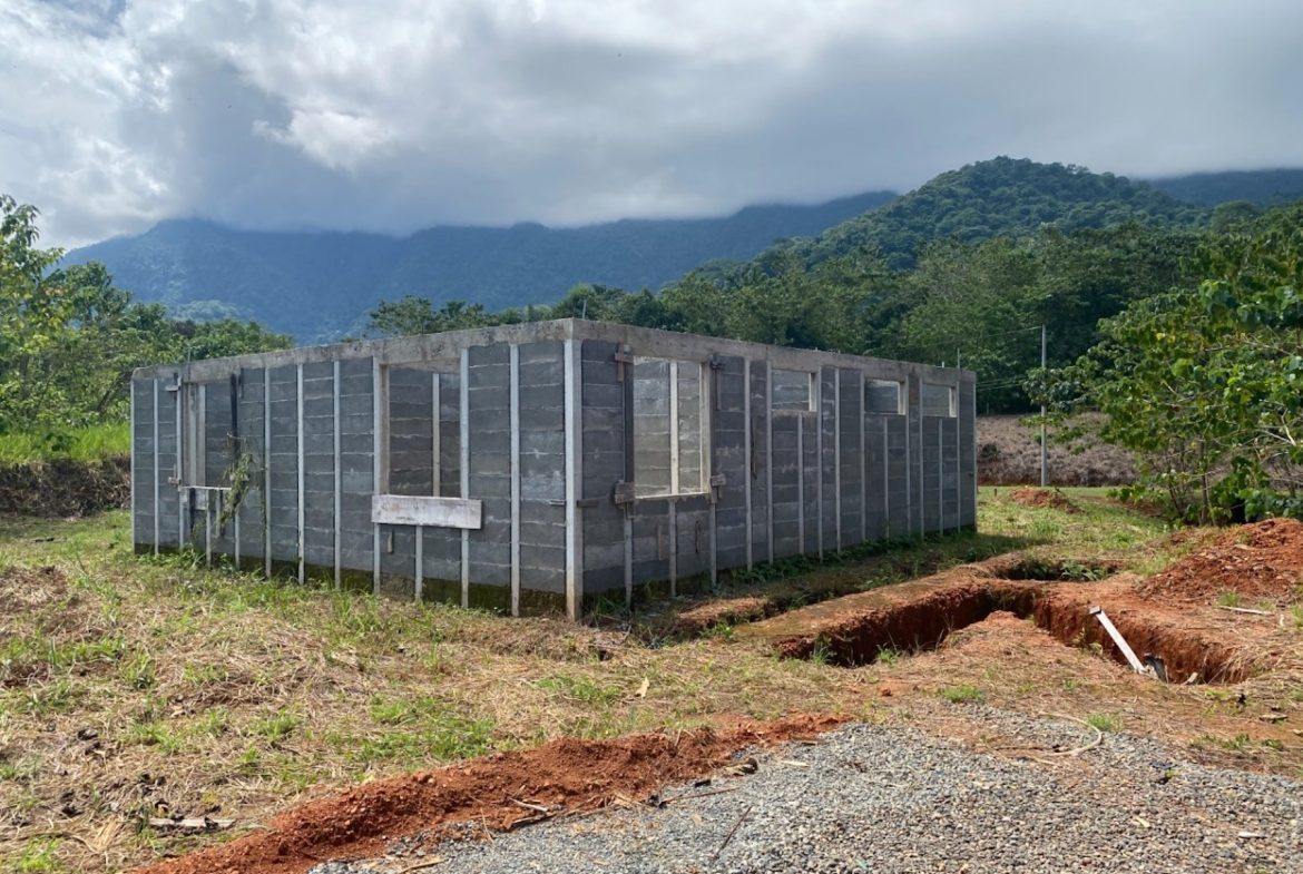 UNFINISHED PROPERTY WITH THREE BEDROOMS, IN OJOCHAL – 1.7 ACRES