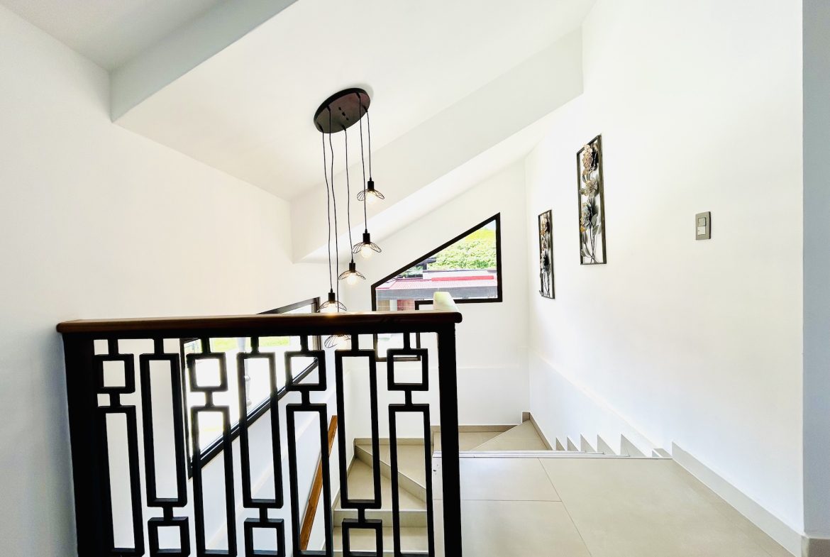 BEAUTIFUL PROPERTY WITH THREE BEDROOM AND POOL, IN BAHIA BALLENA – 0.11 ACRES