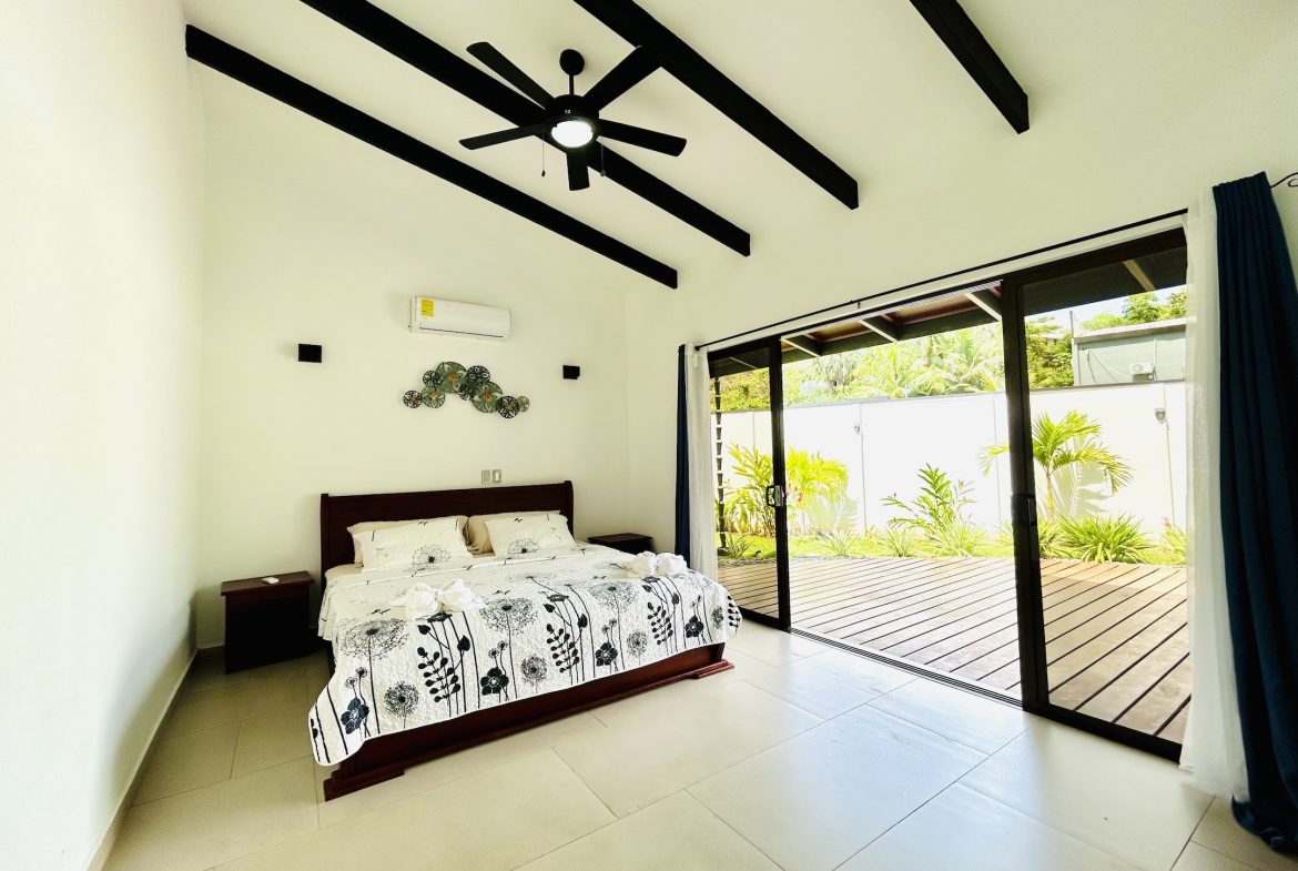 BEAUTIFUL PROPERTY WITH THREE BEDROOM AND POOL, IN BAHIA BALLENA – 0.11 ACRES