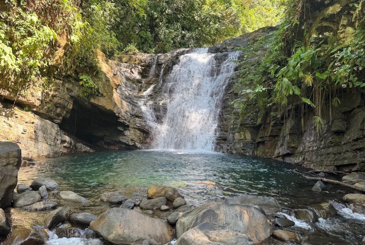 DEVELOPMENT PROPERTY WITH BEAUTIFUL CASCADE, IN UVITA – 101 ACRES