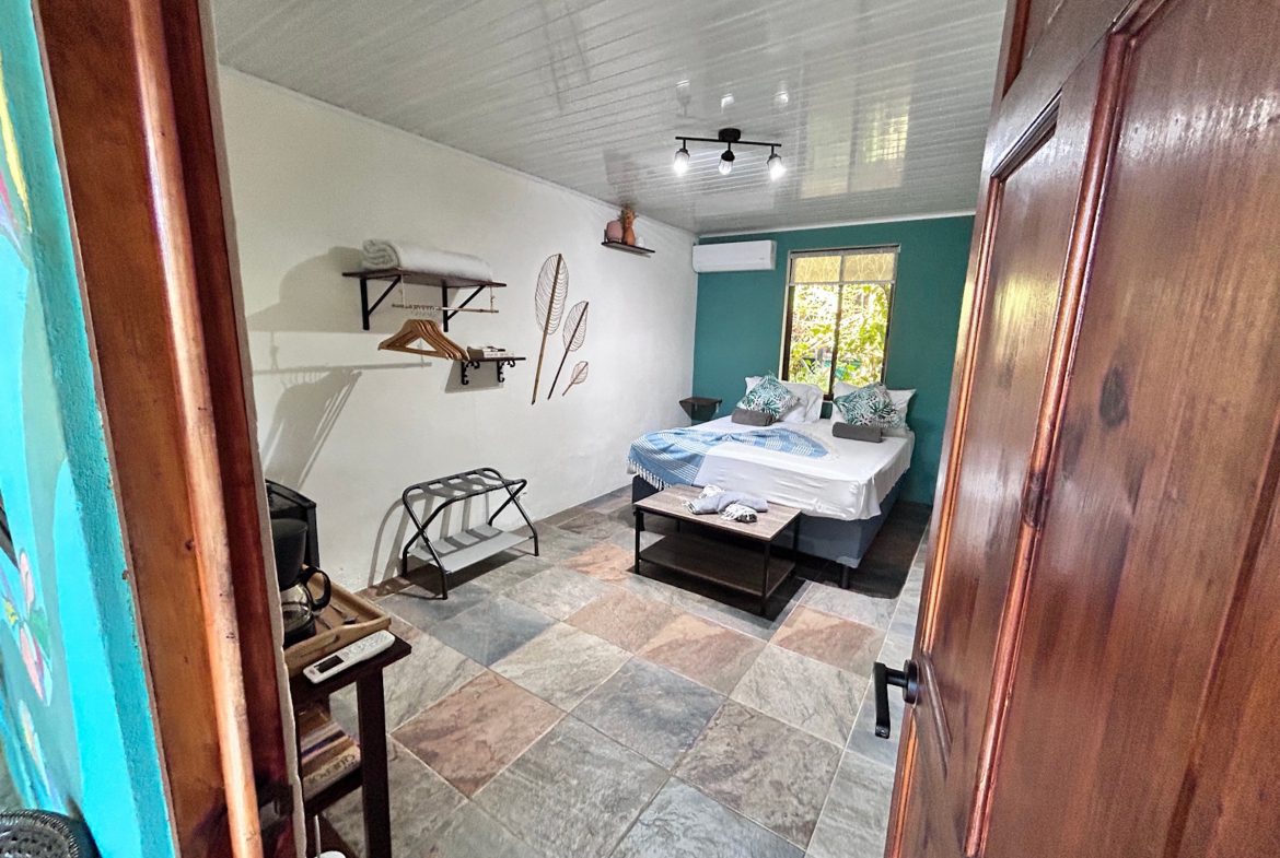 COMMERCIAL PROPERTY WITH SIX BEDROOMS NEAR EVERYTHING, IN DOMINICAL – 0.23 ACRES