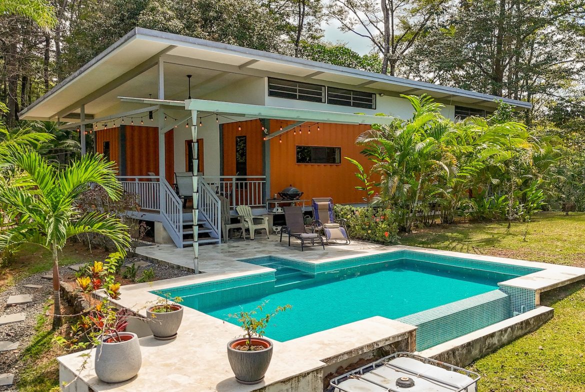 PROPERTY WITH TWO BEDROOMS AND JUNGLE VIEWS, IN UVITA – 1.22 ACRES