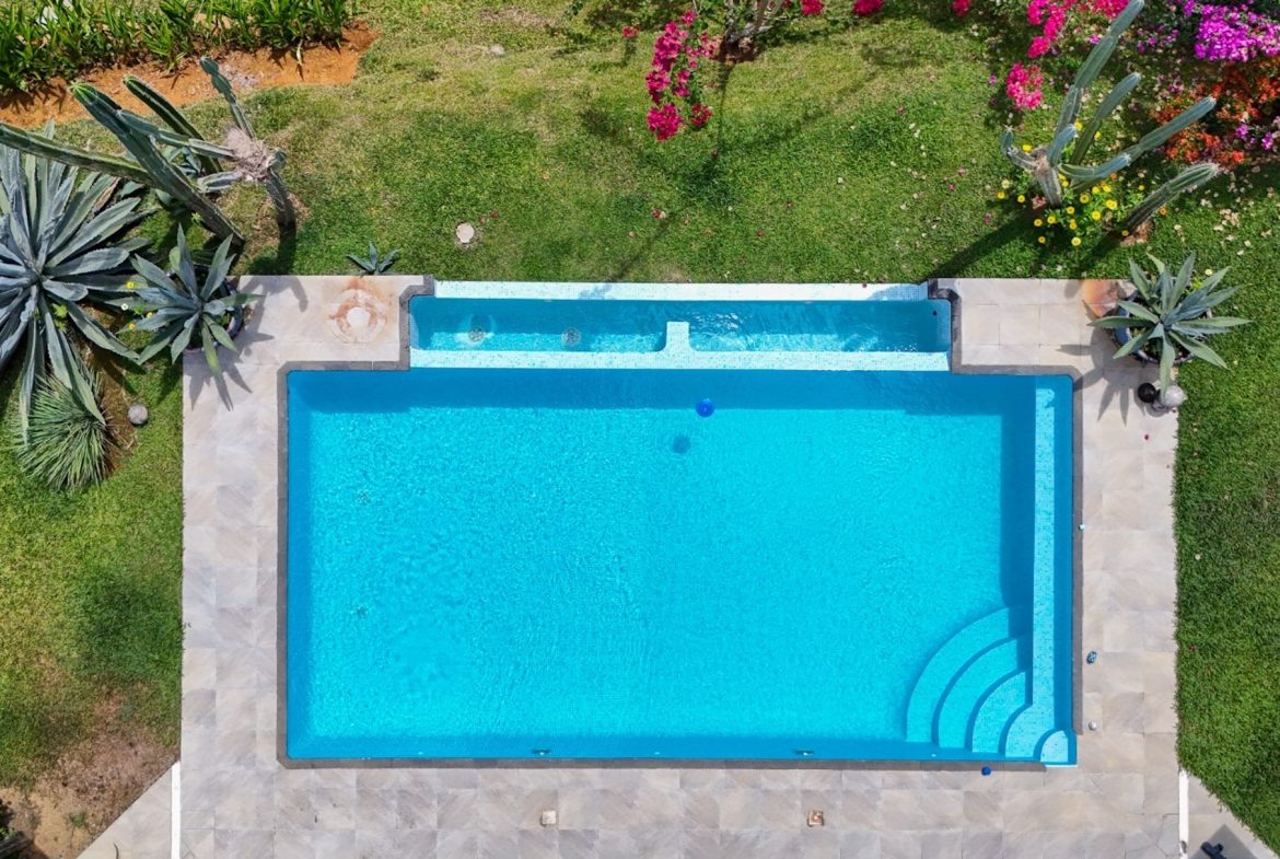 MOUNTAIN PROPERTY WITH FOUR BEDROOMS WITH OCEAN VIEWS, IN OJOCHAL – 0.28 ACRES