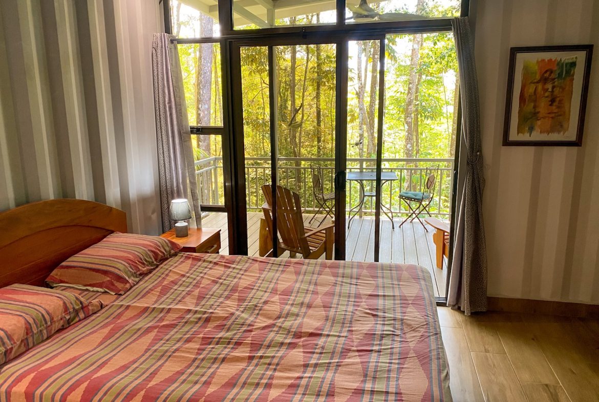 PROPERTY WITH TWO BEDROOMS AND JUNGLE VIEWS, IN UVITA – 1.22 ACRES