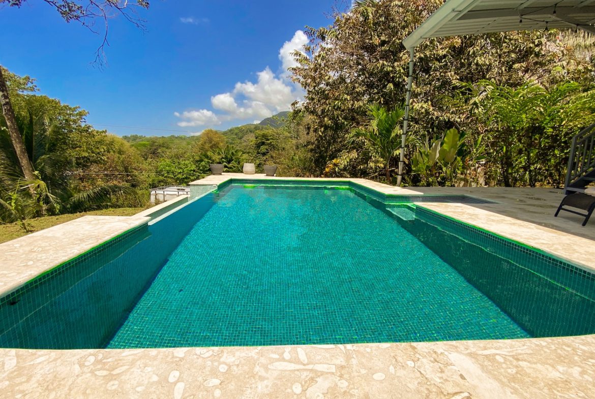 PROPERTY WITH TWO BEDROOMS AND JUNGLE VIEWS, IN UVITA – 1.22 ACRES