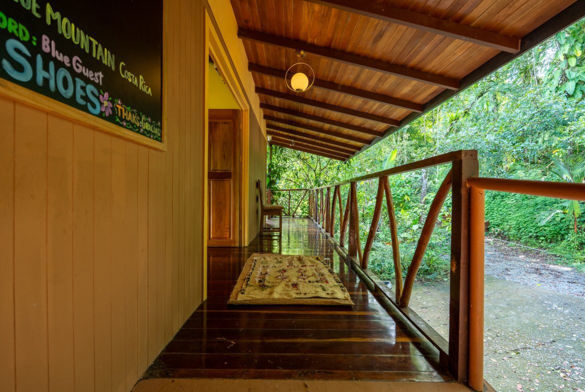 COMMERCIAL PROPERTY WITH TWO BEDROOMS A STEPS OF THE NAUYACA WATERFALL – 4.94 ACRES