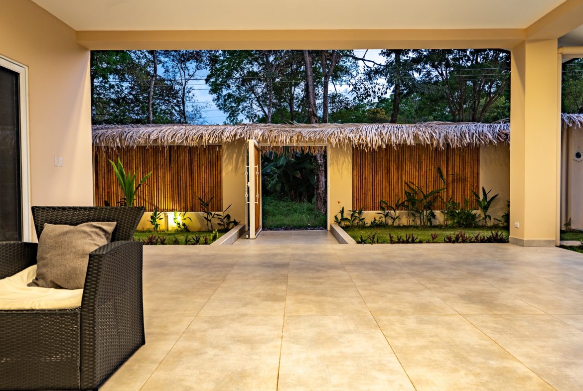 LUXURY PROPERTY WITH THREE BEDROOMS NEAR TO THE TOWN, IN BAHIA BALLENA – 0.15 ACRES