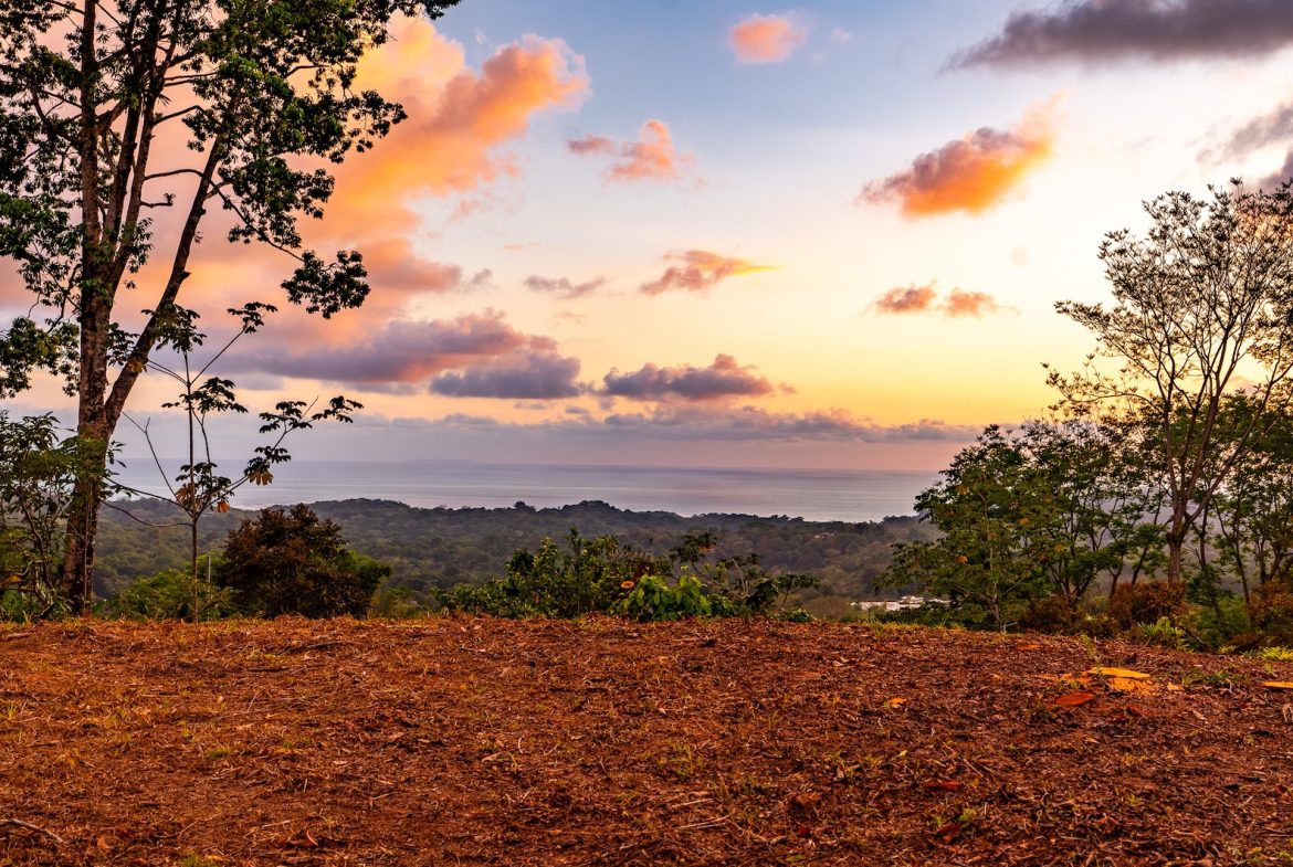 PROPERTY WITH SPECTACULAR SUNSET VIEWS, IN OJOCHAL – 0.98 ACRES