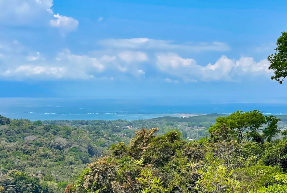 PROPERTY WITH OCEAN VIEWS, NEAR TO THE UVITA WATERFALL, IN UVITA – 3.19 ACRES