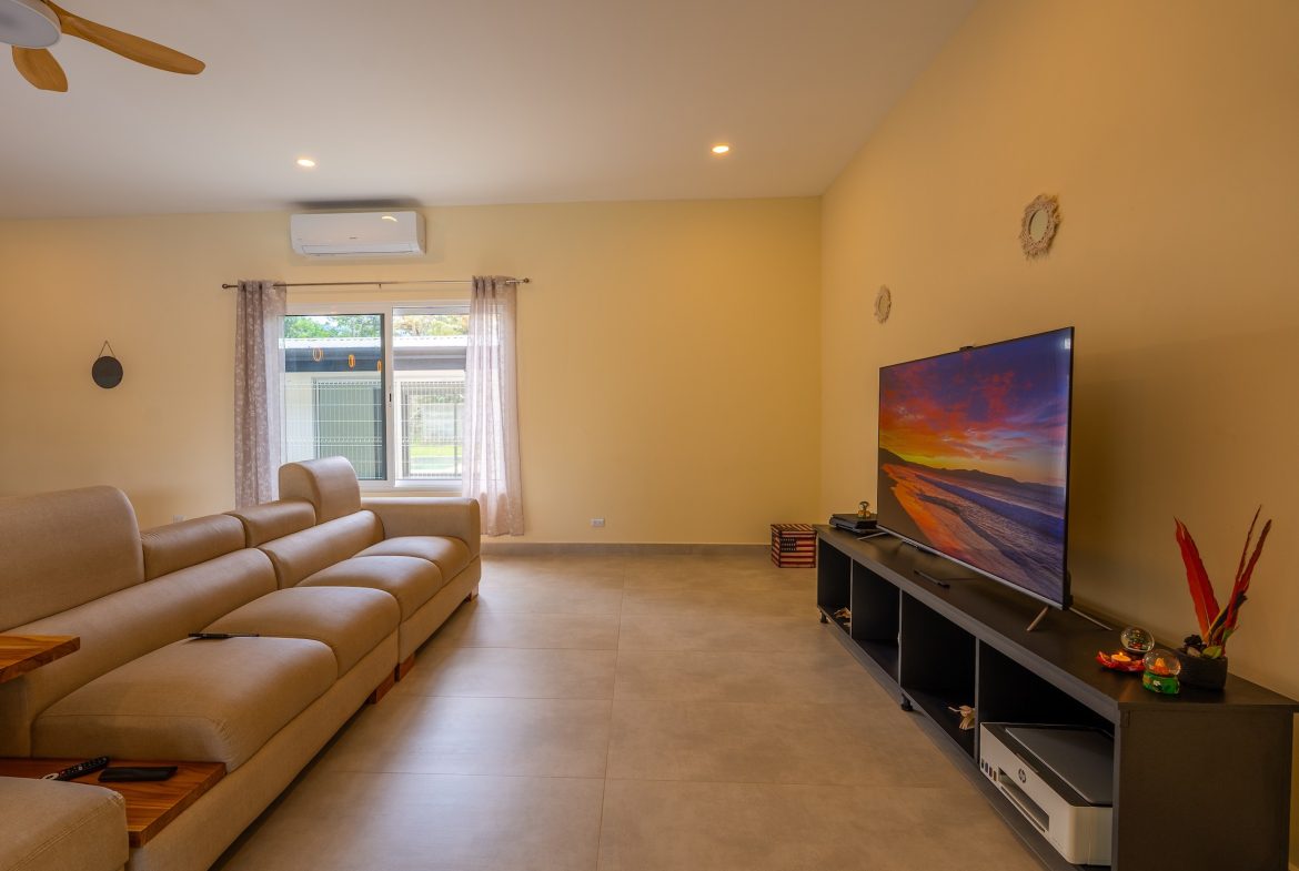 LUXURY PROPERTY WITH THREE BEDROOMS NEAR TO THE TOWN, IN BAHIA BALLENA – 0.15 ACRES