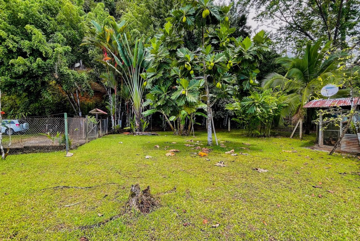 MOUNTAIN PROPERTY WITH THREE BEDROOMS AND OCEAN VIEWS, IN OJOCHAL – 4.86 ACRES