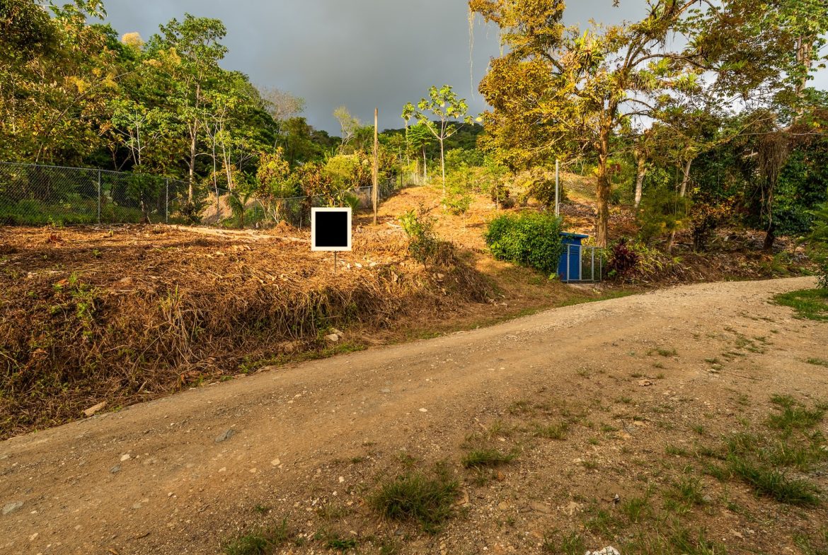 PROPERTY WITH SPECTACULAR SUNSET VIEWS, IN OJOCHAL – 0.98 ACRES