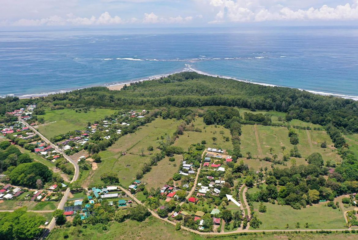 CASA SECRETA: Your Hidden Uvita Escape With Room To Expand – 0.28 Acres