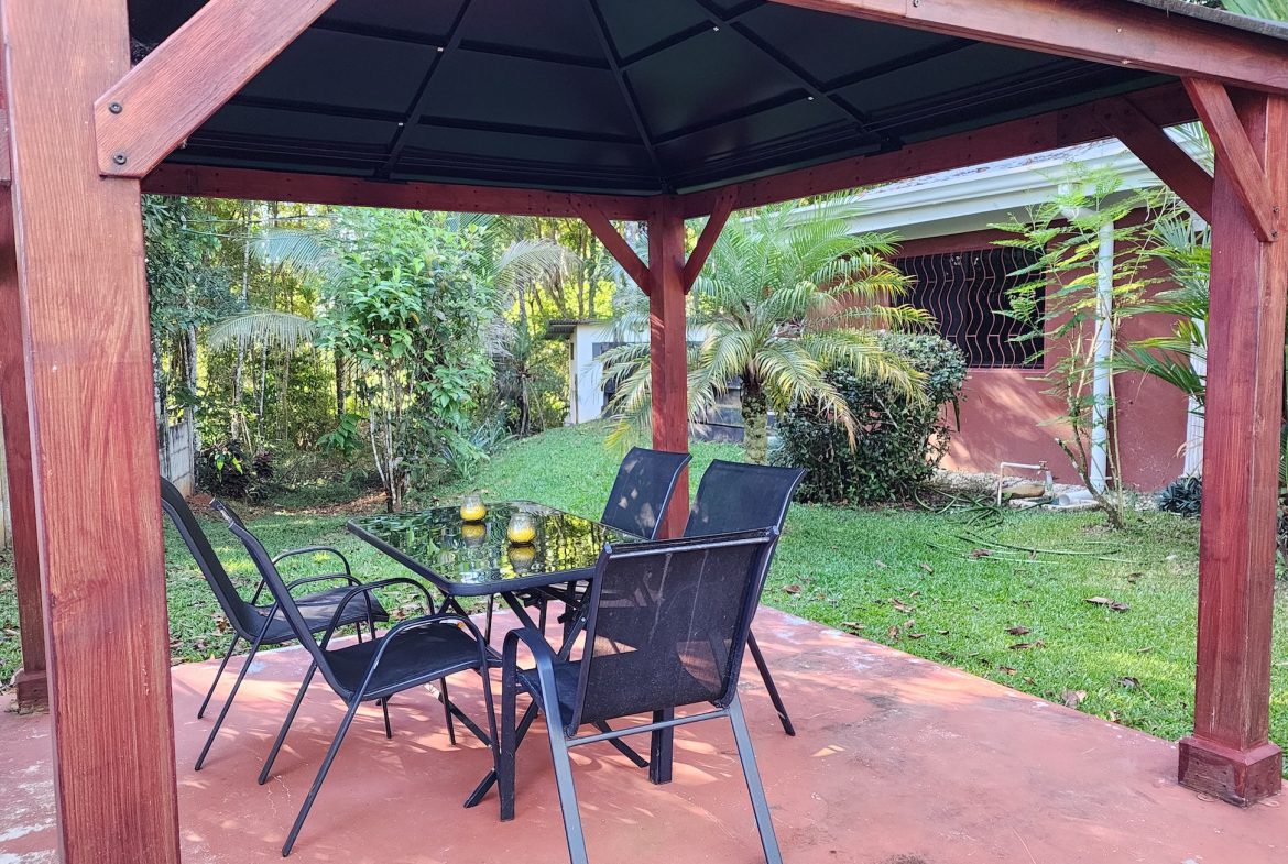 PROPERTY WITH TWO BEDROOMS NEAR TO THE NAUYACA WATERFALLS – 9.12 ACRES