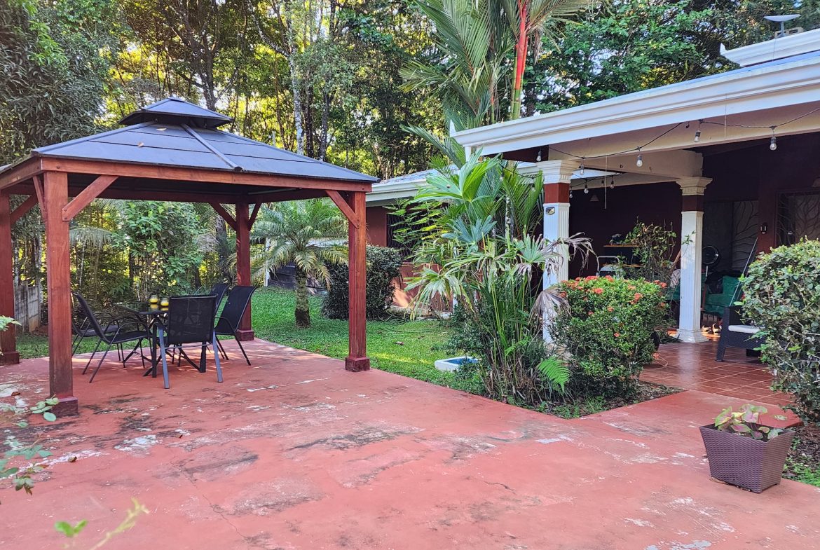 PROPERTY WITH TWO BEDROOMS NEAR TO THE NAUYACA WATERFALLS – 9.12 ACRES