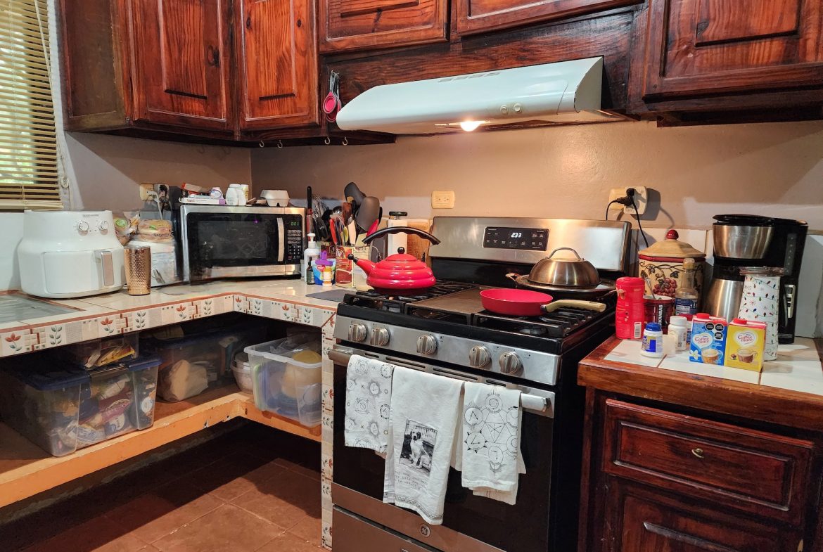 PROPERTY WITH TWO BEDROOMS NEAR TO THE NAUYACA WATERFALLS – 9.12 ACRES