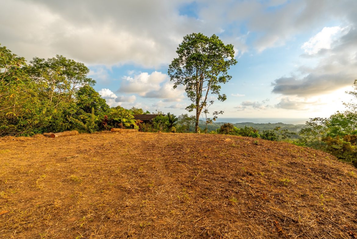 PROPERTY WITH SPECTACULAR SUNSET VIEWS, IN OJOCHAL – 0.98 ACRES
