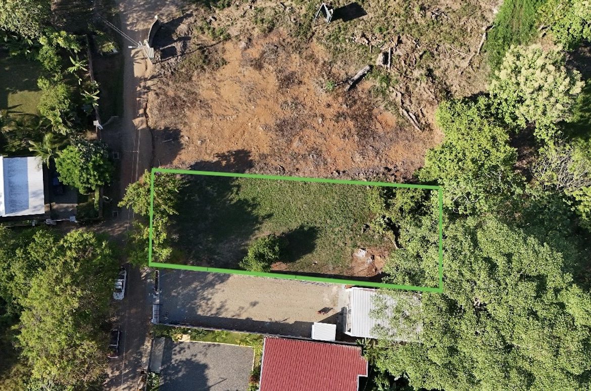 BUILDING PROPERTY NEAR TO THE TOWN, IN JARDINES DEL MORETE UVITA – 0.30 ACRES