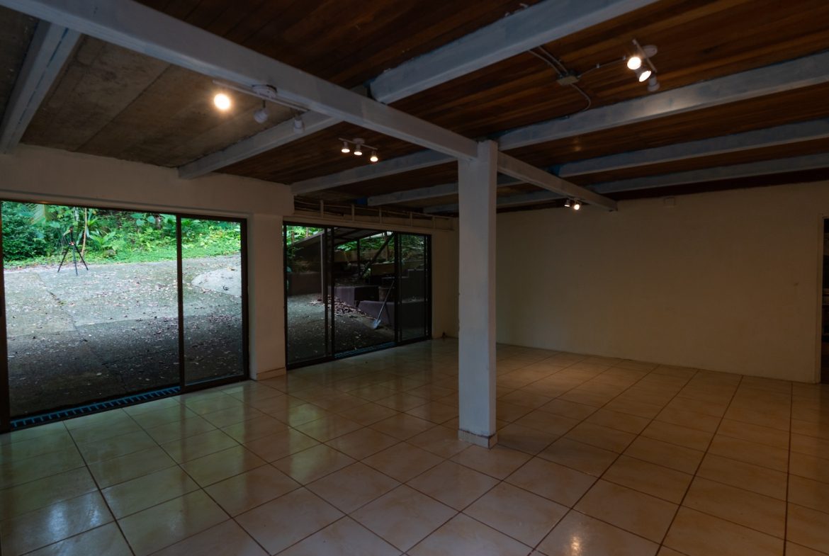 COMMERCIAL PROPERTY WITH TWO BEDROOMS A STEPS OF THE NAUYACA WATERFALL – 4.94 ACRES