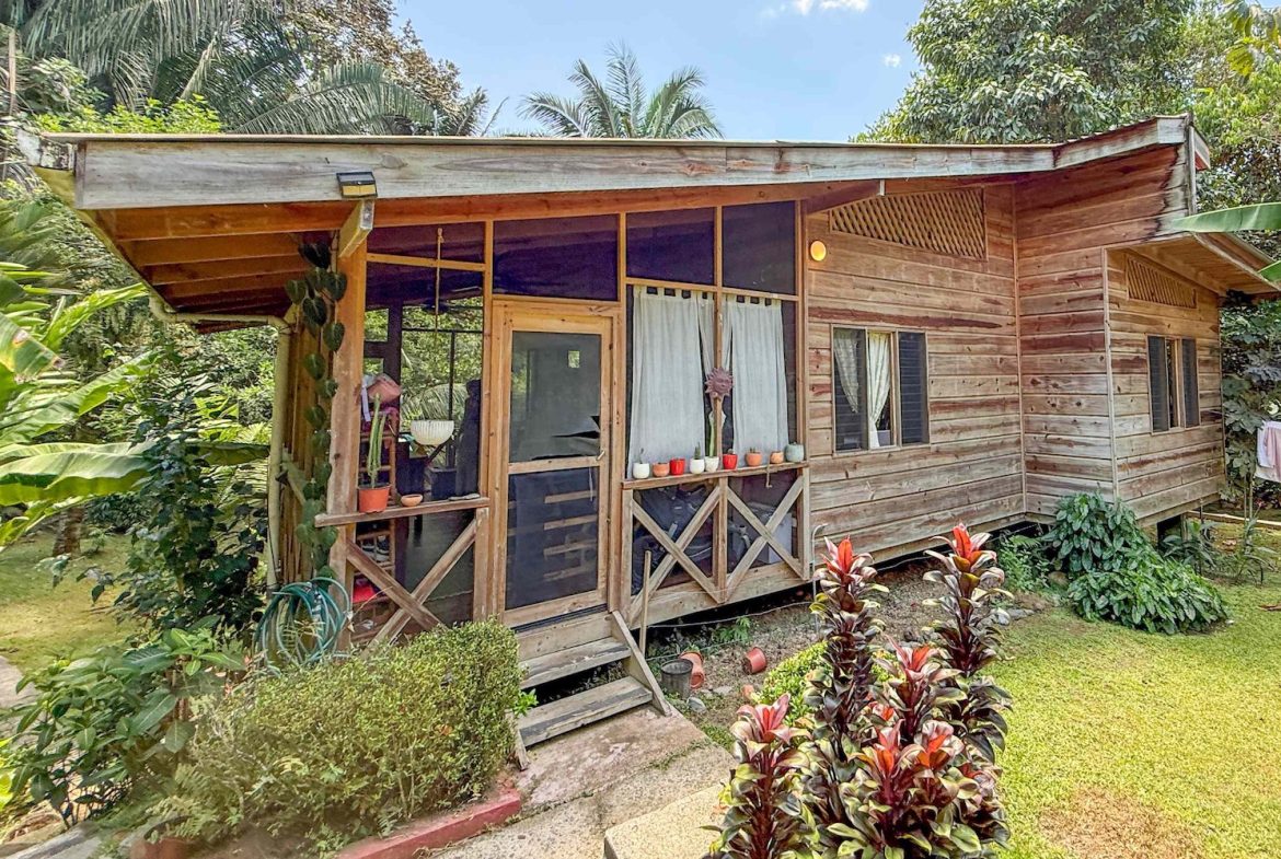 COMMERCIAL PROPERTY WITH ELEVEN BEDROOMS A STEPS OF CREEK, IN OJOCHAL – 2.22 ACRES