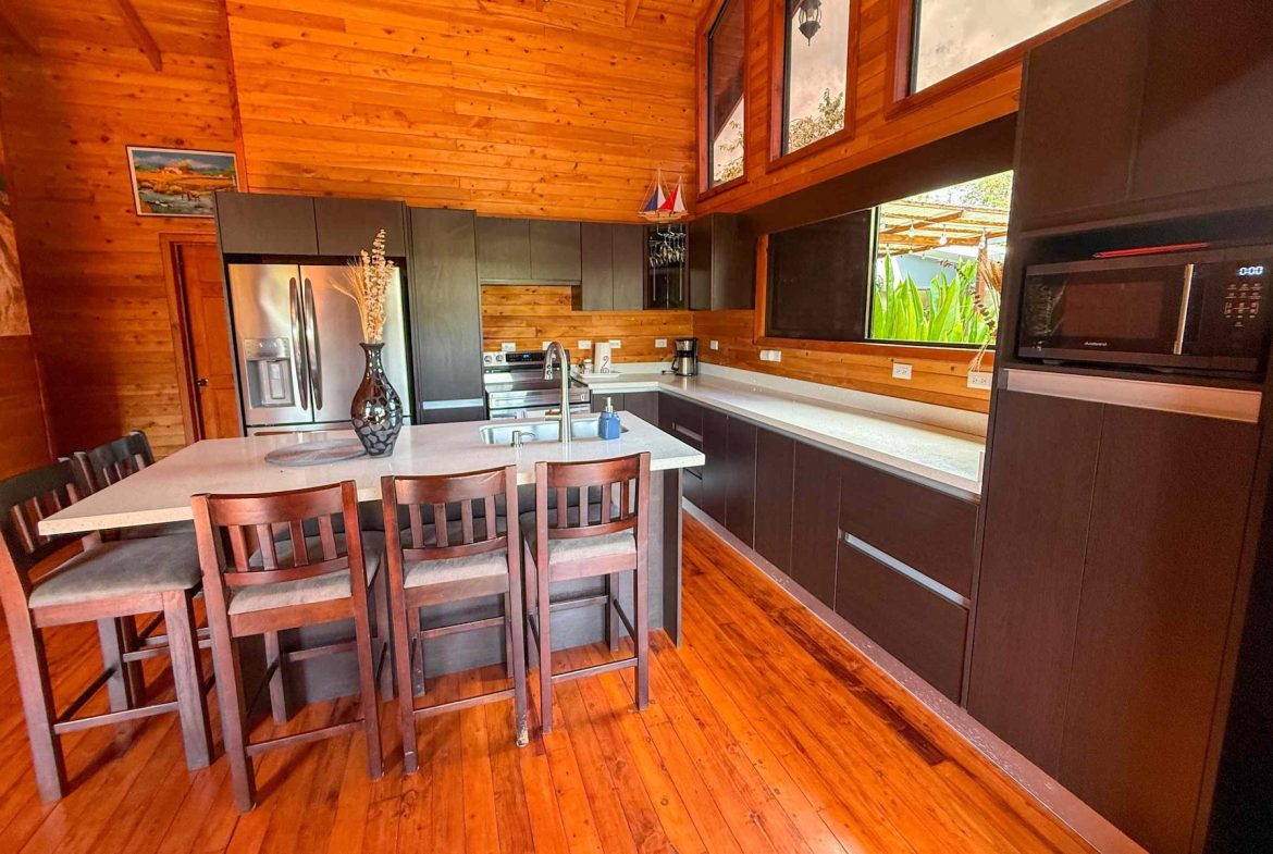 PROPERTY WITH A GUEST HOUSE IN THE MIDDLE OF BAHIA BALLENA – 0.12 ACRES