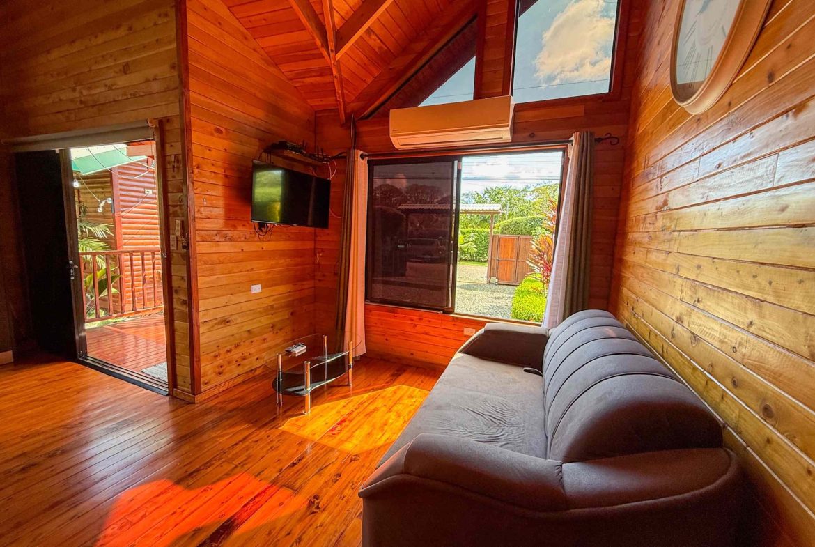 PROPERTY WITH A GUEST HOUSE IN THE MIDDLE OF BAHIA BALLENA – 0.12 ACRES