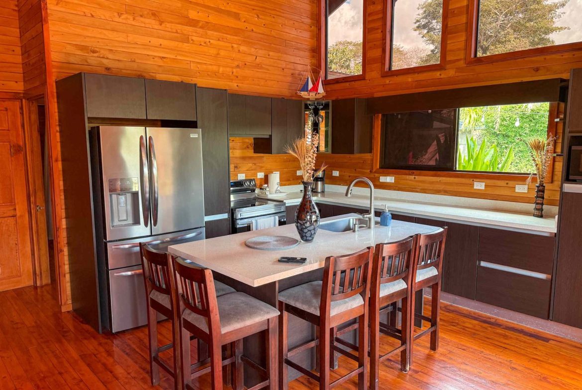 PROPERTY WITH A GUEST HOUSE IN THE MIDDLE OF BAHIA BALLENA – 0.12 ACRES