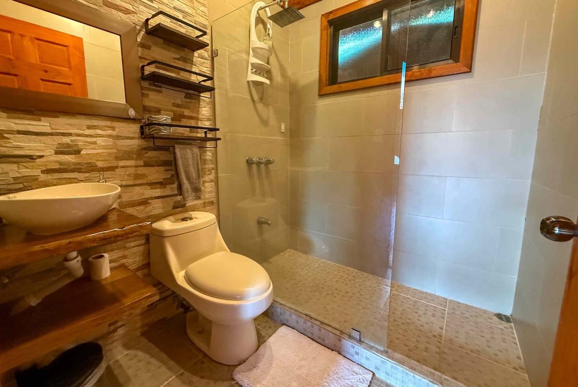 PROPERTY WITH A GUEST HOUSE IN THE MIDDLE OF BAHIA BALLENA – 0.12 ACRES