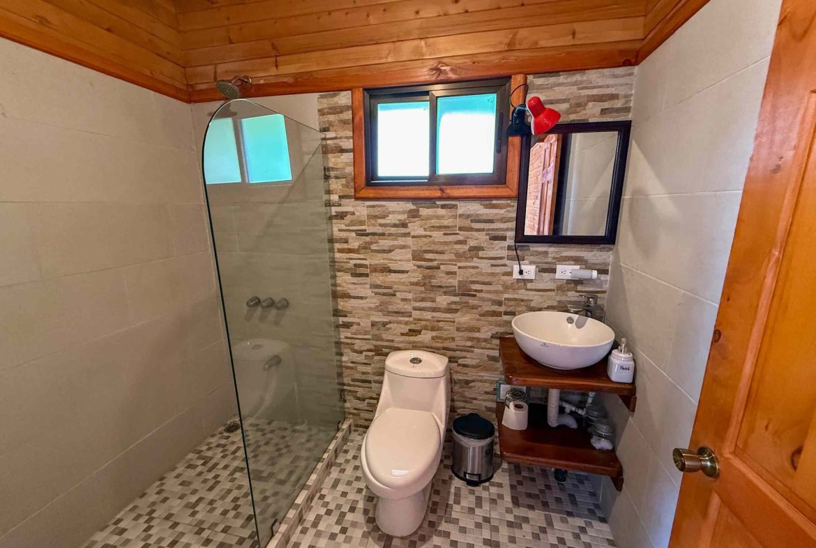 PROPERTY WITH A GUEST HOUSE IN THE MIDDLE OF BAHIA BALLENA – 0.12 ACRES