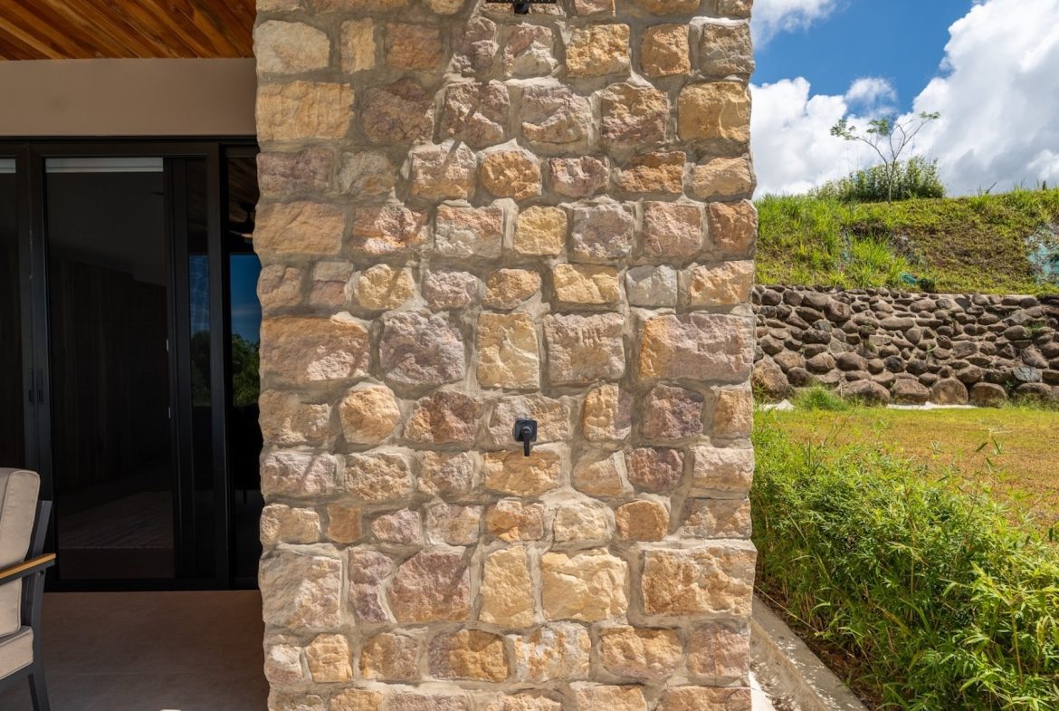 LUXURY MOUNTAIN PROPERTY WITH TWO BEDROOMS, IN OJOCHAL – 0.22 ACRES