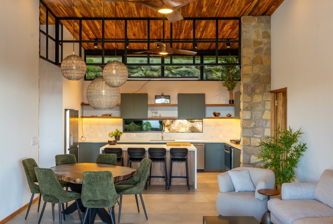 LUXURY MOUNTAIN PROPERTY WITH TWO BEDROOMS, IN OJOCHAL – 0.22 ACRES