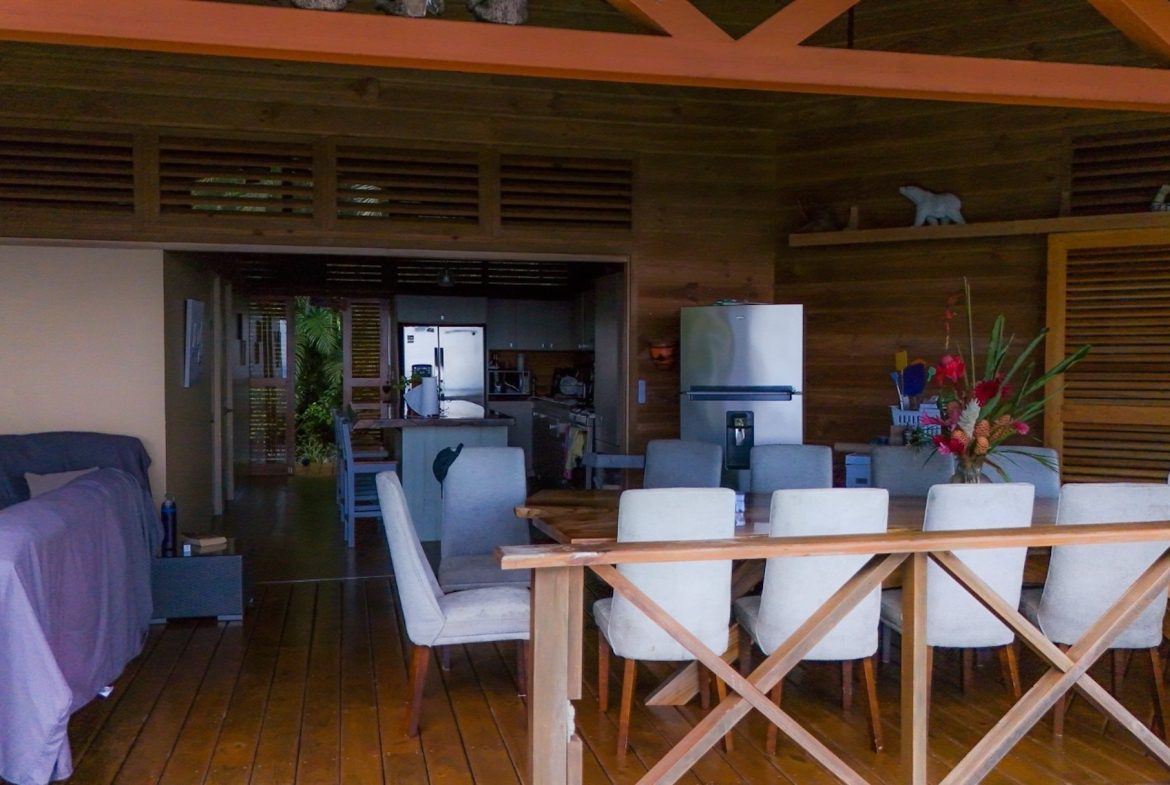MOUNTAIN PROPERTY WITH FOUR BEDROOMS WITH OCEAN VIEWS, IN OJOCHAL – 0.28 ACRES