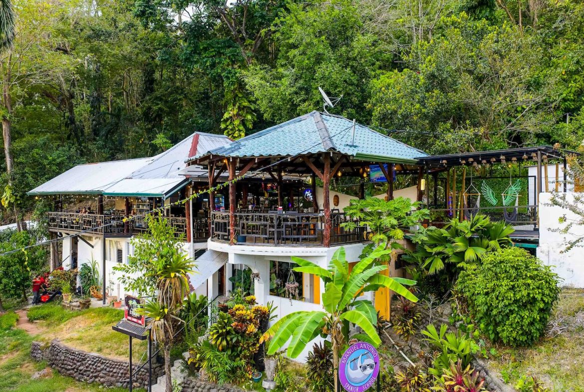 COMMERCIAL PROPERTY WITH OCEAN VIEWS IN QUEPOS – 8.64 ACRES