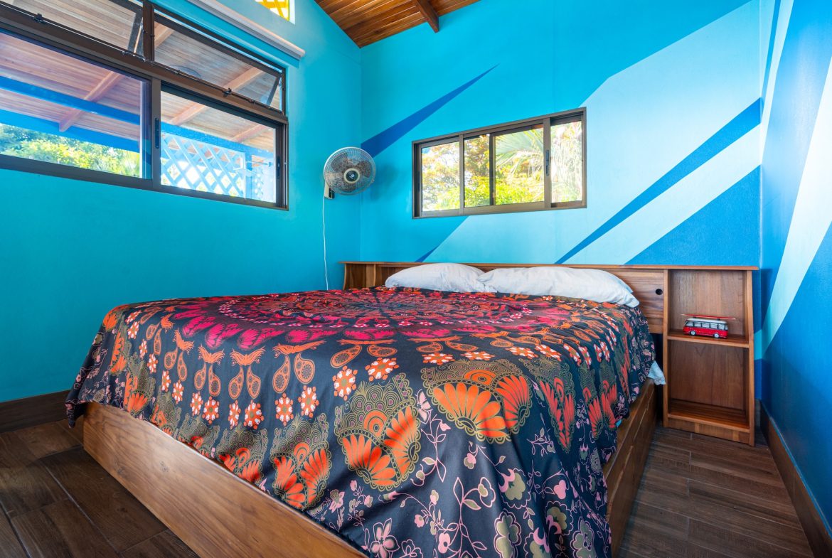 CASA VISTA HARMONIA PROPERTY WITH TWO BEDROOMS AND OCEAN VIEWS FRONT, IN PLAYA HERMOSA – 1.23 ACRES