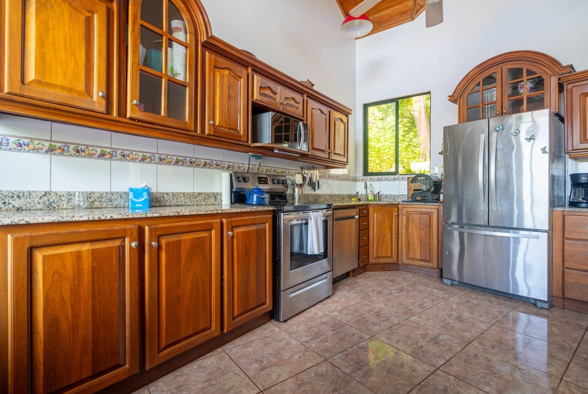MOUNTAIN  PROPERTY WITH FOUR BEDROOMS, IN OJOCHAL – 1.83 ACRES