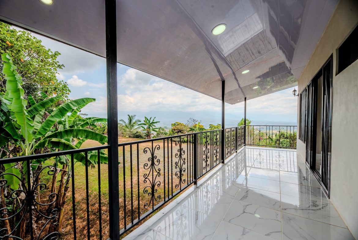 COMMERCIAL PROPERTY WITH FIVE CABINS, IN PEREZ ZELEDON – 46 ACRES