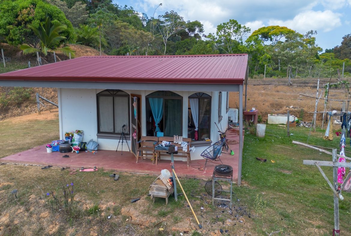 COMMERCIAL PROPERTY WITH FIVE CABINS, IN PEREZ ZELEDON – 46 ACRES