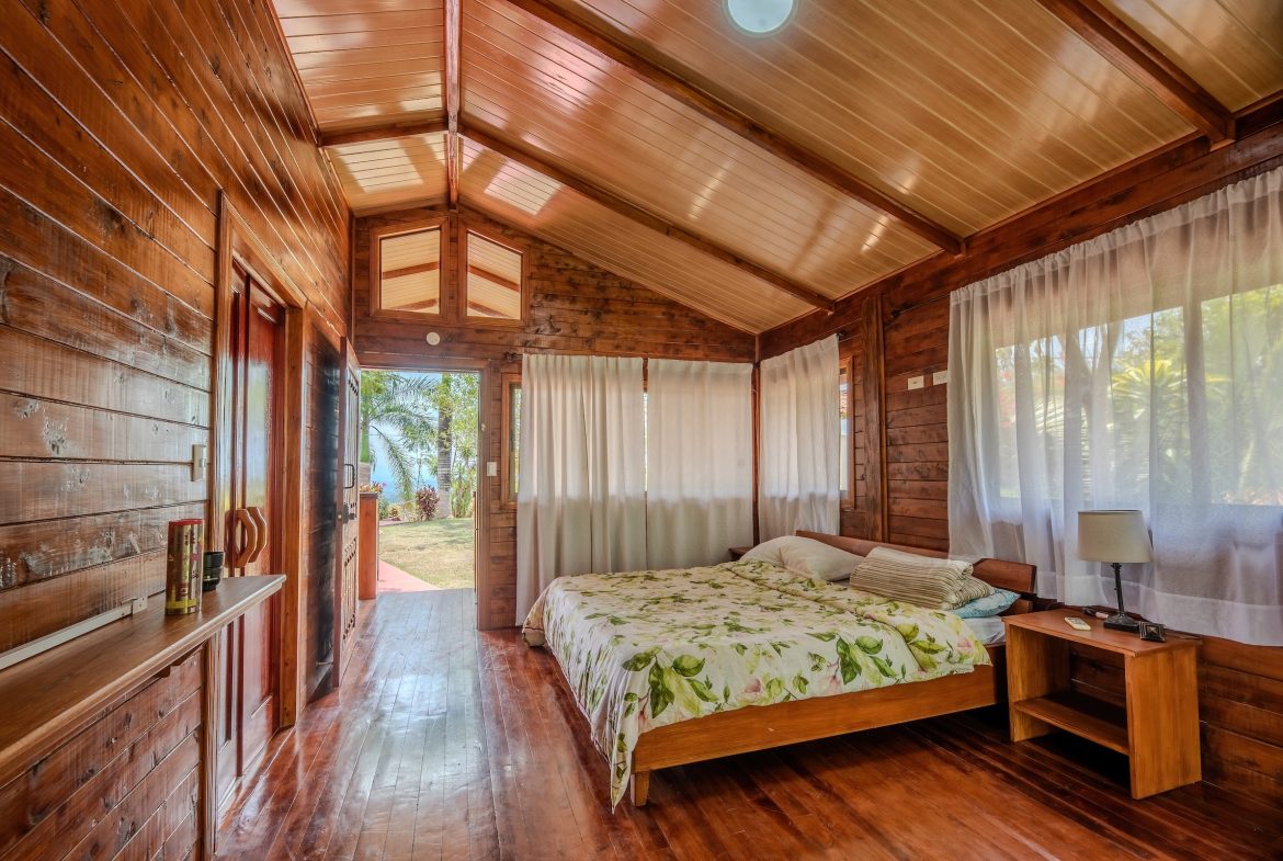 COMMERCIAL PROPERTY WITH FIVE CABINS, IN PEREZ ZELEDON – 46 ACRES