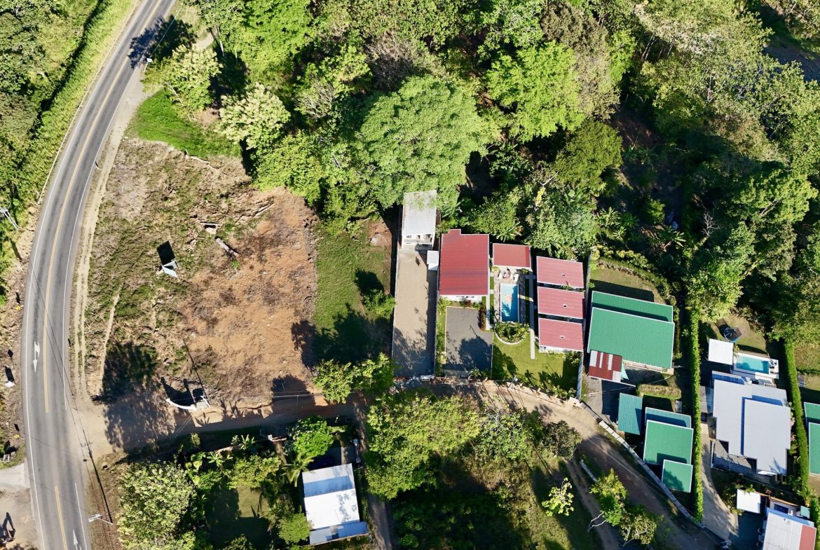 BUILDING PROPERTY NEAR TO THE TOWN, IN JARDINES DEL MORETE UVITA – 0.30 ACRES