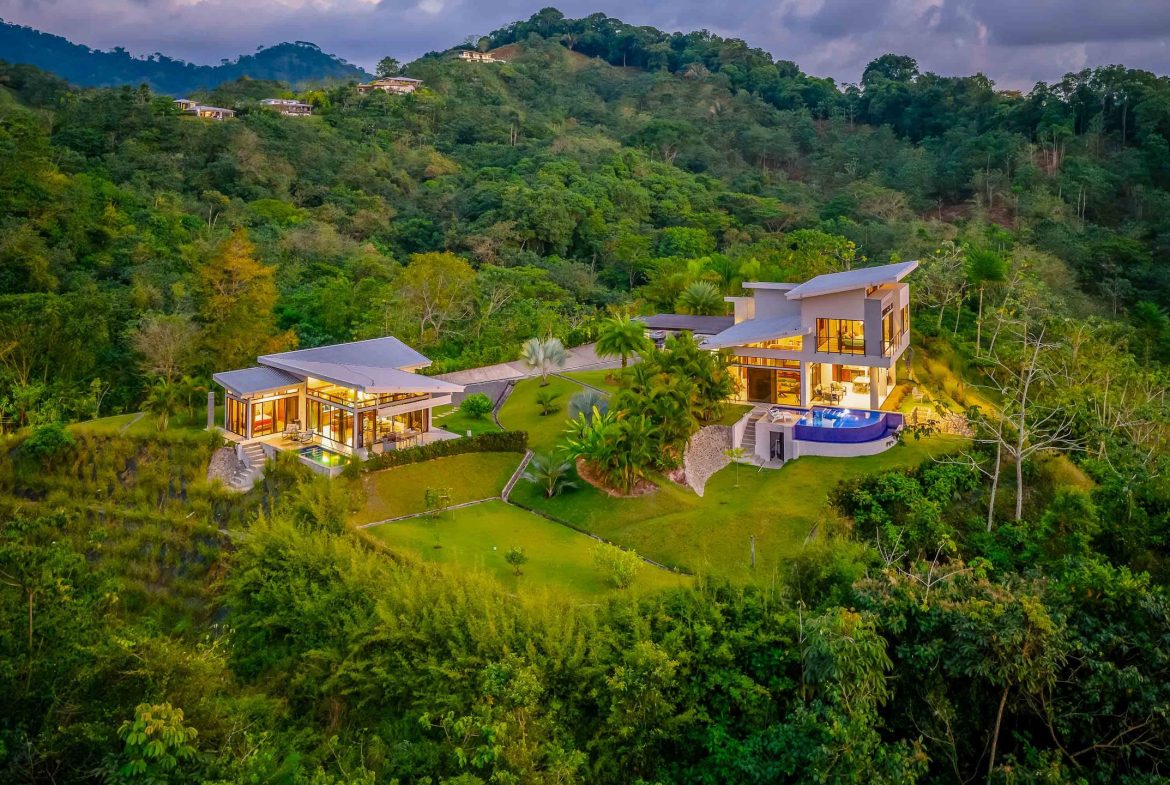 3 BEDROOM LUXURY MODERN HOME AND 2 BEDROOM GUEST HOUSE IN OJOCHAL – 2.96 ACRES