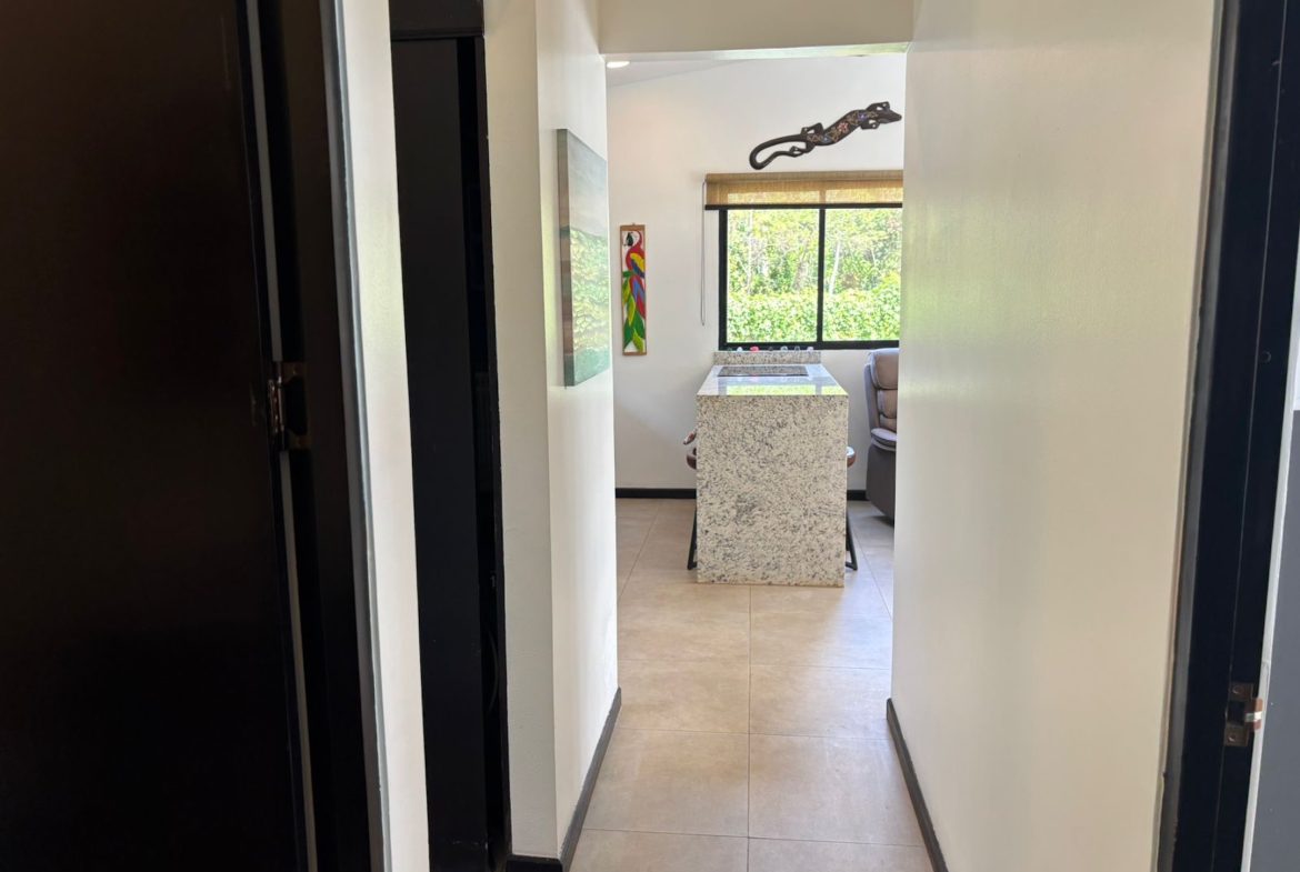 PROPERTY WITH TWO BEDROOMS IN A GATED COMMUNITY OF LAS LOMAS PARRITA – 0.074 ACRES